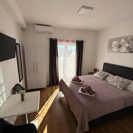 Apartments Matic 2 Lägenhet Baška Voda